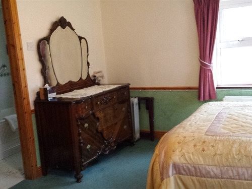 O'Connor'S Guest House Дингъл Екстериор снимка